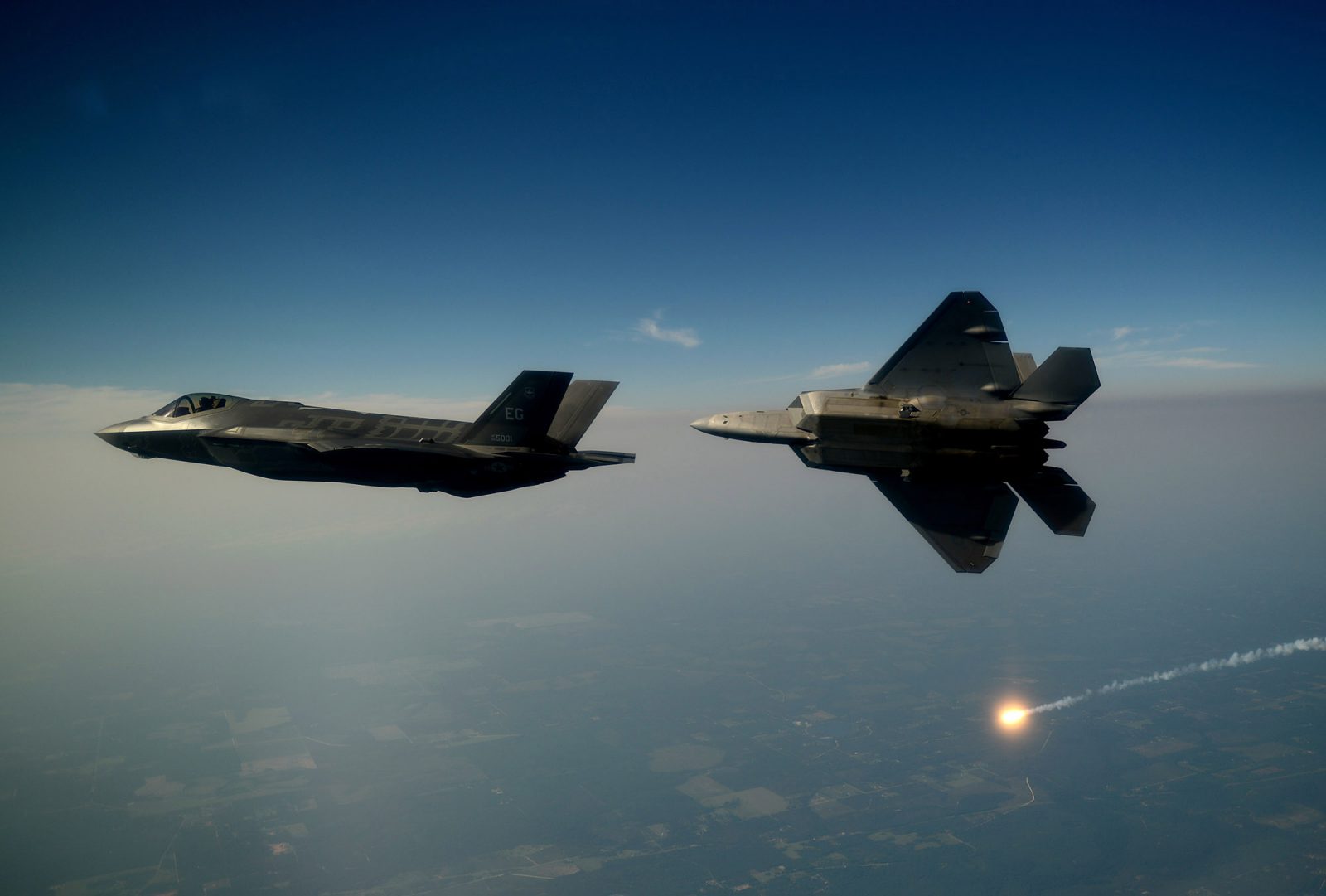 F-22s and F-35s we keep drooling over, have a Fatal Flaw