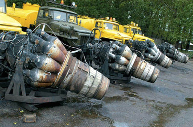 In Russia, Snowblowers Use MiG-15 Jet fighter aircraft Klimov VK-1 Engines