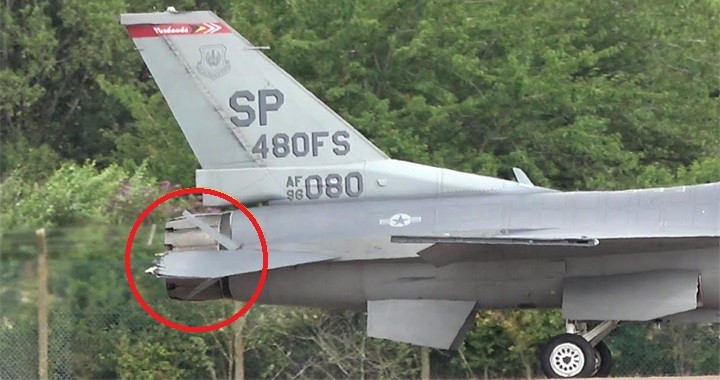 U.S. Air Force Viper Demo Team’s F-16 Damaged During Display Flight at RIAT 2019