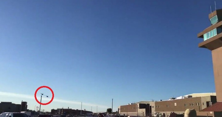 Watch 2 F/A-18E Super Hornet Buzzing NAS Fallon Control Tower during Top Gun: “Maverick” Filming