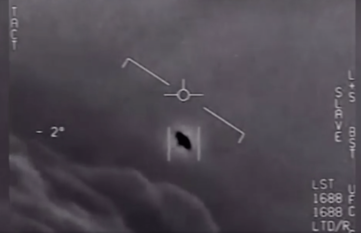 U.S. Navy Finally Confirmed That Mysterious Videos Of Pilots Spotting UFOs Are Genuine 