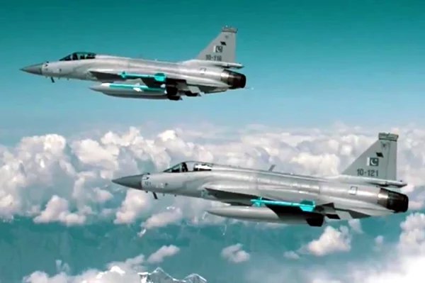 Here's Why IAF Shouldn’t Underestimate The PAF JF-17 Thunder Fighter Jet