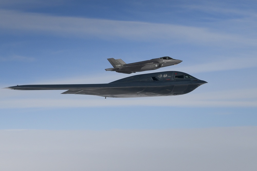 For The First Time USAF B-2 Bombers Flew Alongside With RNoAF F-35 Fighter Jets 