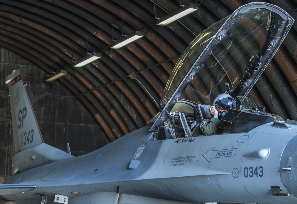 U.S. Air Force F-16 Creates History As Falcon Roared Past 10,000 flight hours