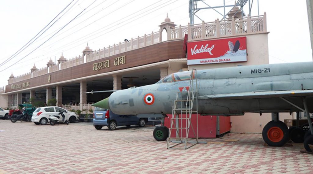 Indian MIG-21 Fighter Aircraft Spotted Outside a Dhaba In Haryana