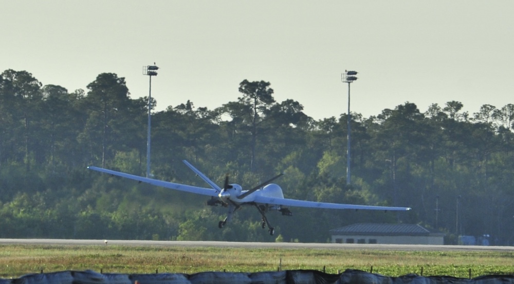 U.S. Air Force MQ-9 Reaper UAV Damaged During Take-off At Holloman AFB
