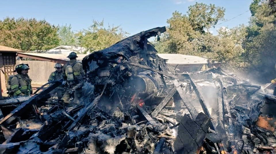 U.S. Navy T-45C Goshawk Jet Crashes In Residential Area In Lake Worth