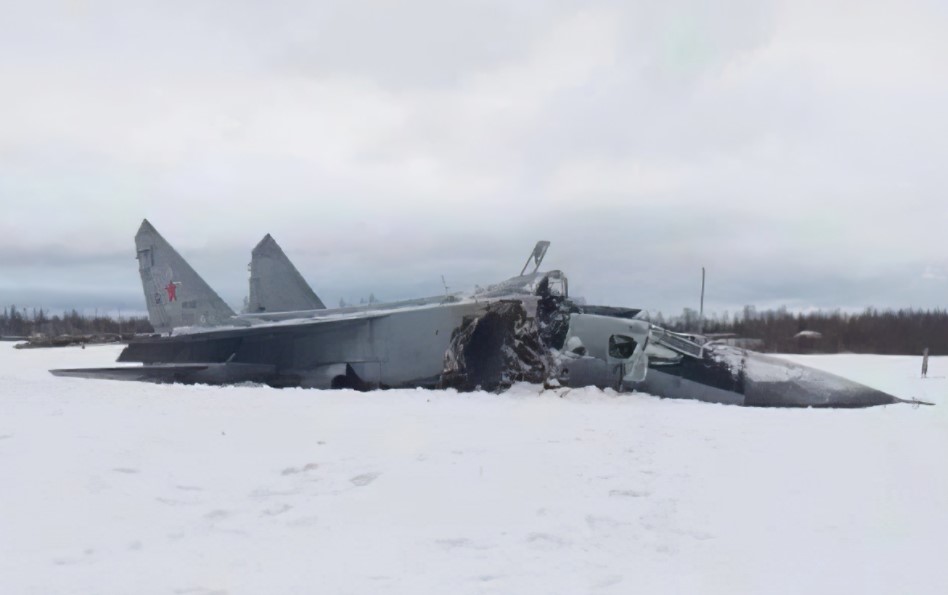 Russian Air Force First MiG-31K Slid off The Runway During Take-off