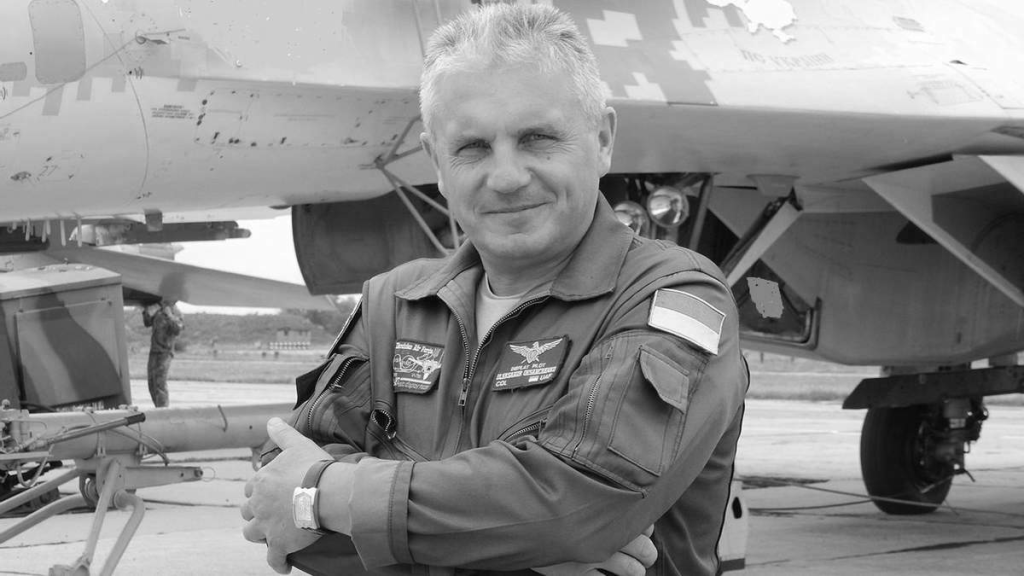 Legendary Ukrainian Display Pilot Colonel Oleksandr Oksanchenko dies in combat